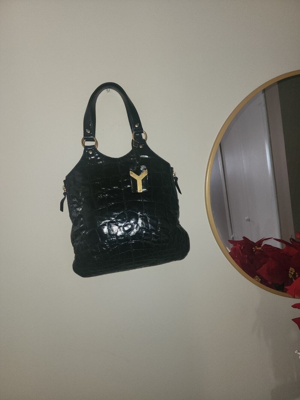 Yves Saint Laurent Tribute Patent Leather Shoulder No Callouts Black